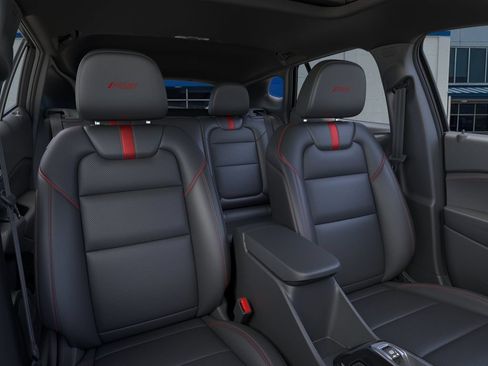 New 2026 Chevrolet Trax RS w/ Sunroof Package FWD image 16