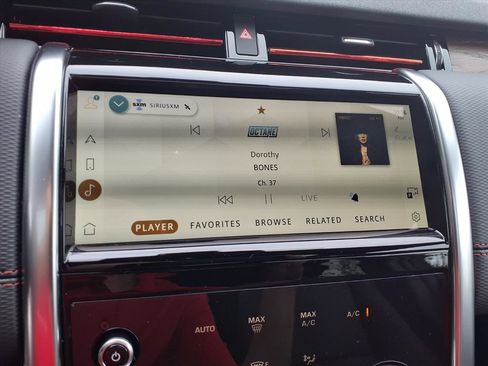 Used 2023 Land Rover Discovery Sport SE R-Dynamic image 14