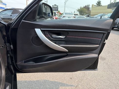 Used 2017 BMW 330i Sedan RWD image 23