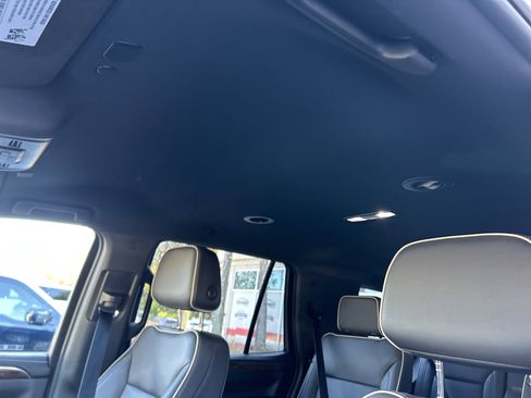 Used 2023 Chevrolet Tahoe Premier image 15