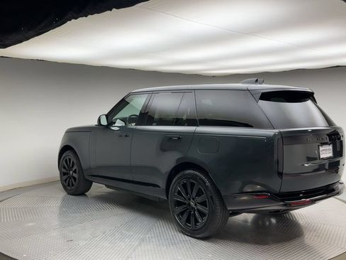 Used 2025 Land Rover Range Rover Autobiography AWD/4WD image 4