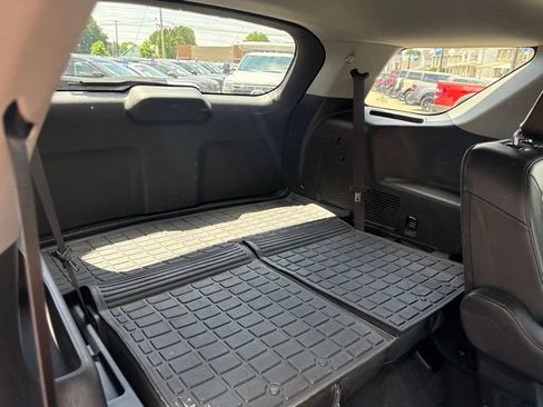 Used 2023 Ford Explorer XLT w/ Equipment Group 202A AWD/4WD image 40