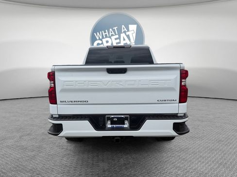 Certified 2022 Chevrolet Silverado 1500 Custom AWD/4WD image 5