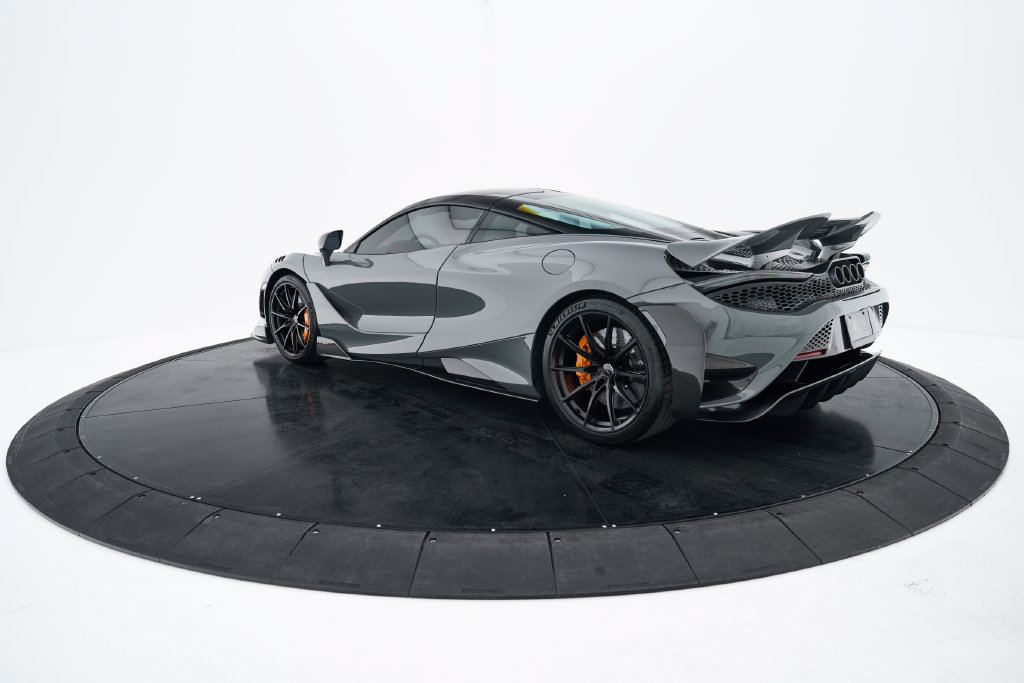 Used 2021 McLaren 765LT RWD image 18