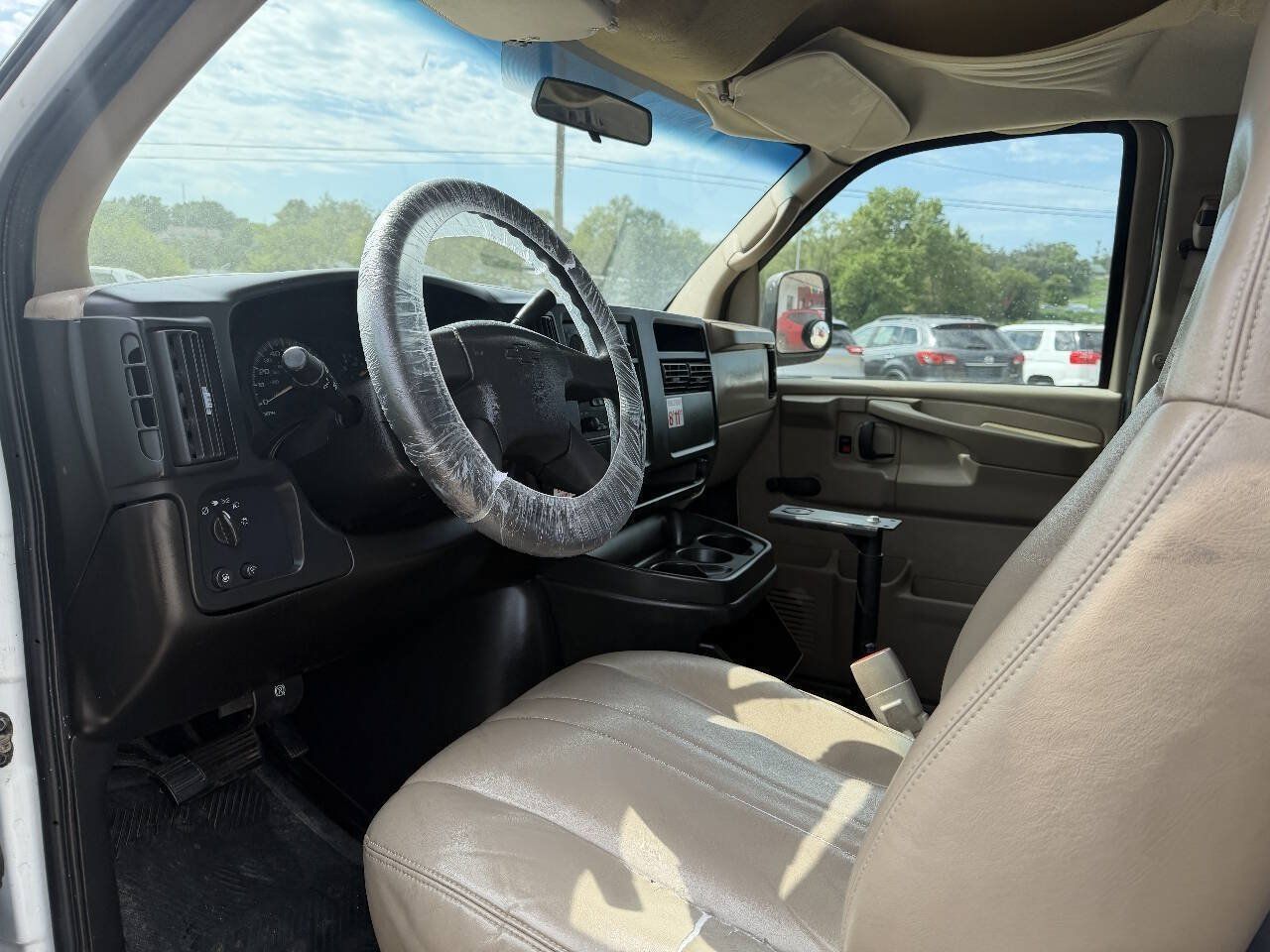 Used 2007 Chevrolet Express 2500 RWD image 10