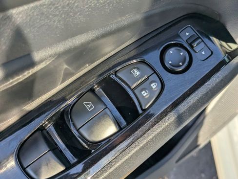 Certified 2025 Nissan Altima 2.5 SR image 26