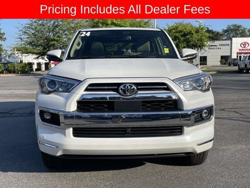 Used 2024 Toyota 4Runner Limited AWD/4WD image 8