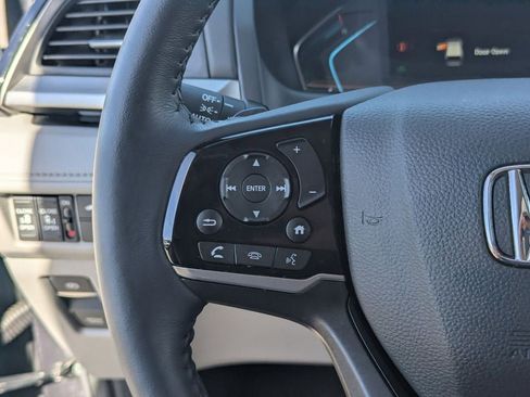 Certified 2024 Honda Odyssey Touring image 21