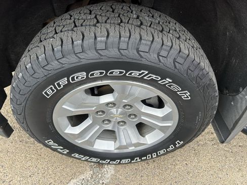 Used 2018 Chevrolet Silverado 1500 LT w/ All Star Edition AWD/4WD image 19