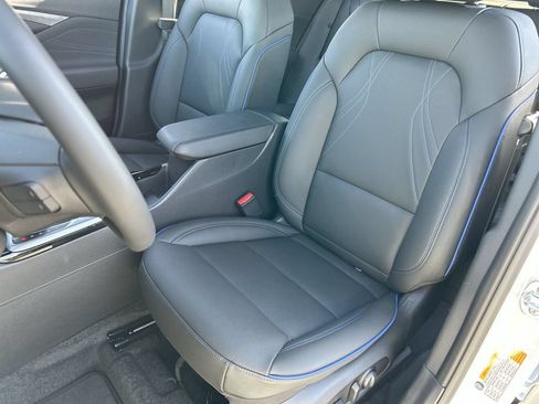 New 2026 Buick Envista Sport Touring w/ Convenience I Package FWD image 20