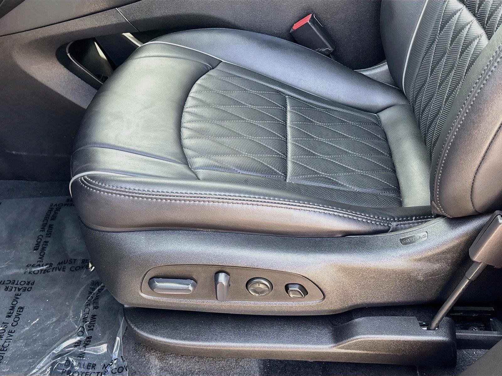 Used 2023 Buick Enclave Avenir w/ Avenir Technology Package FWD image 19