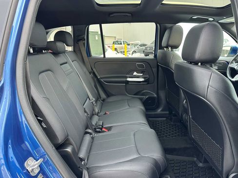 Used 2024 Mercedes-Benz GLB 250 4MATIC image 12