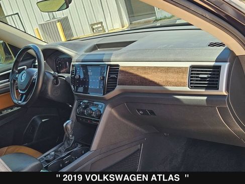 Used 2019 Volkswagen Atlas SEL Premium AWD/4WD image 32