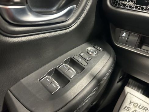 Certified 2024 Honda HR-V EX-L image 31
