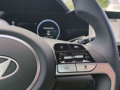 New 2026 Hyundai Elantra Limited image 32