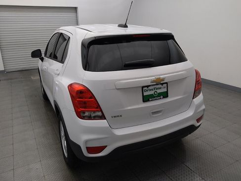 Used 2020 Chevrolet Trax LS w/ Tint and Cruise Package FWD image 6