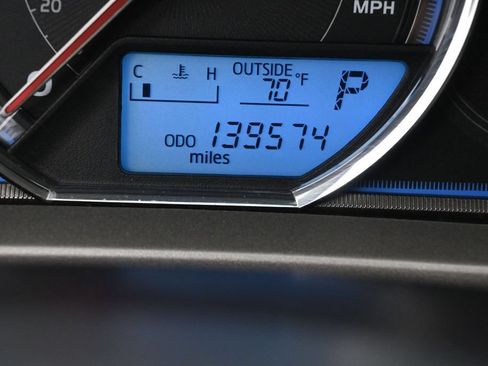 Used 2015 Toyota RAV4 Limited w/ Technology Package AWD/4WD image 20