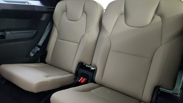 Used 2026 Volvo XC90 B6 Plus w/ Protection Package Premier AWD/4WD image 34