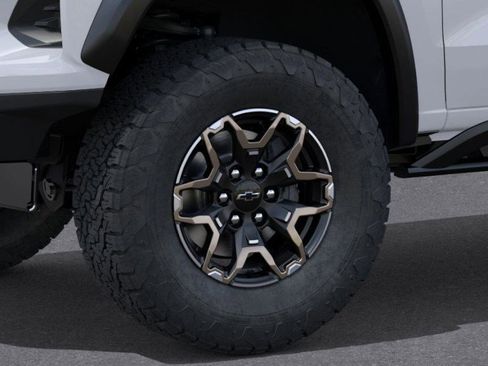 New 2026 Chevrolet Colorado ZR2 w/ Technology Package image 10
