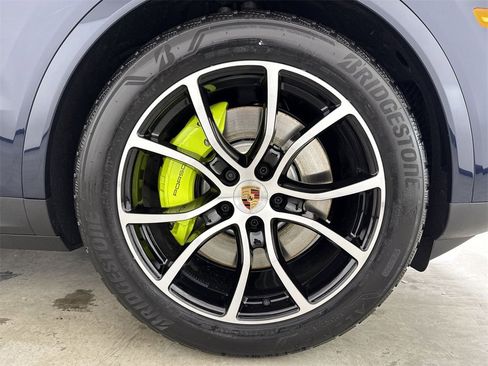 New 2026 Porsche Cayenne S image 15