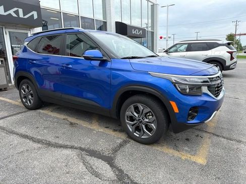 Used 2024 Kia Seltos S AWD/4WD image 1