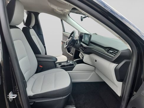 Used 2024 Ford Escape Active w/ Tech Pack #1 AWD/4WD image 17