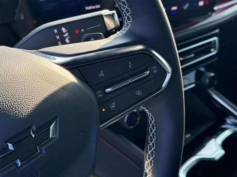 Used 2026 Chevrolet Traverse Z71 image 28