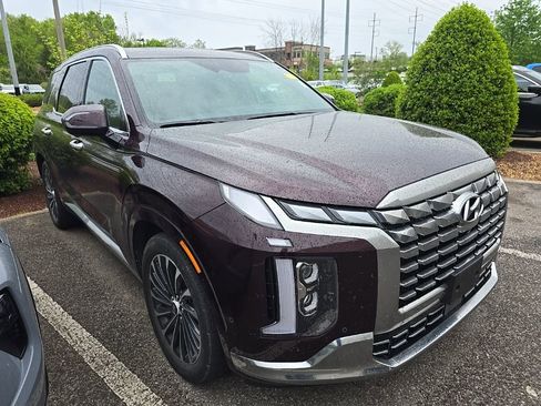 Used 2024 Hyundai Palisade Calligraphy image 1