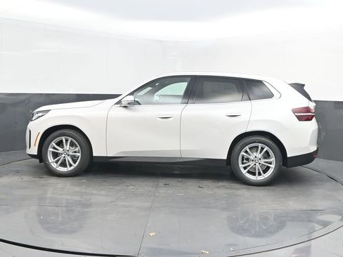 Certified 2025 BMW X3 xDrive30i w/ Premium Package image 2