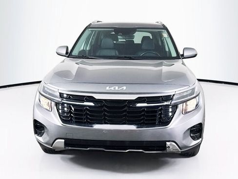 Certified 2024 Kia Seltos EX AWD/4WD image 2