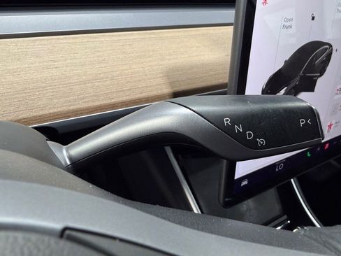 Used 2018 Tesla Model 3 Long Range RWD image 31