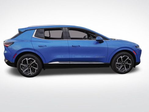 Used 2025 Chevrolet Equinox EV LT w/ Convenience Package FWD image 8