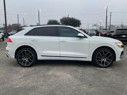 Used 2019 Audi Q8 Prestige w/ Luxury Package image 3