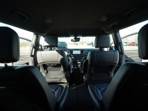 New 2026 Chrysler Pacifica Select FWD image 20