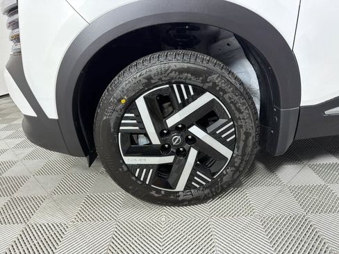 New 2026 Nissan Kicks SV image 10