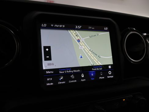 Used 2022 Jeep Wrangler Unlimited Sahara AWD/4WD image 10