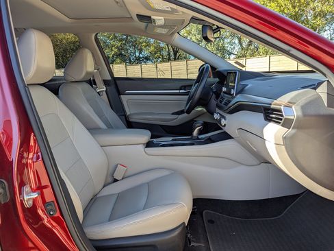 Used 2019 Nissan Altima 2.0 Edition One image 27