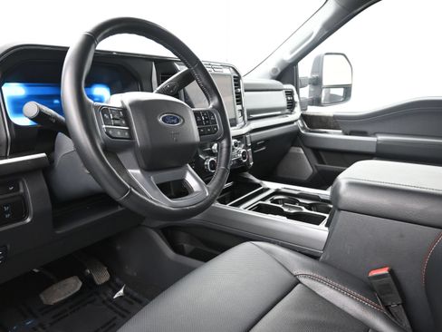 Used 2024 Ford F250 Lariat w/ Lariat Ultimate Package AWD/4WD image 10