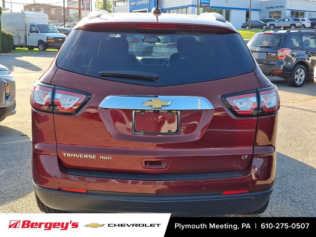 Used 2017 Chevrolet Traverse LT w/ Style and Technology Package AWD/4WD image 6