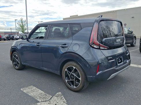 Used 2023 Kia Soul EX FWD image 6