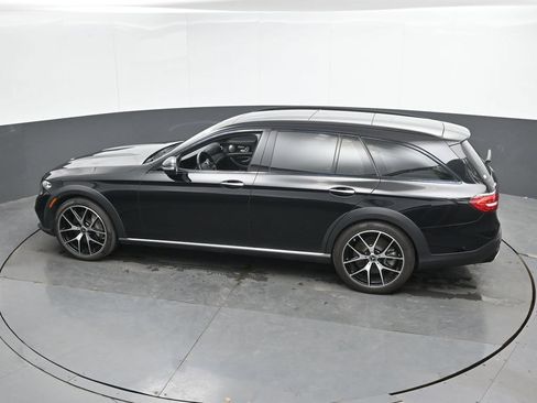 Used 2022 Mercedes-Benz E 450 4MATIC All-Terrain Wagon image 38