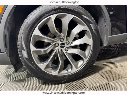 Certified 2025 Lincoln Aviator Reserve AWD/4WD image 23