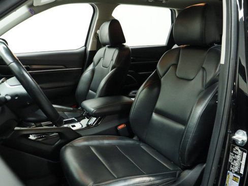 Used 2024 Kia Telluride S FWD image 8
