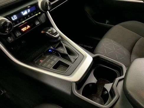 Used 2019 Toyota RAV4 XLE w/ Convenience Package AWD/4WD image 17
