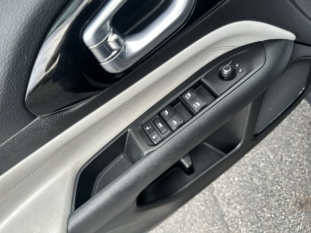 Used 2022 Jeep Compass Limited AWD/4WD image 23