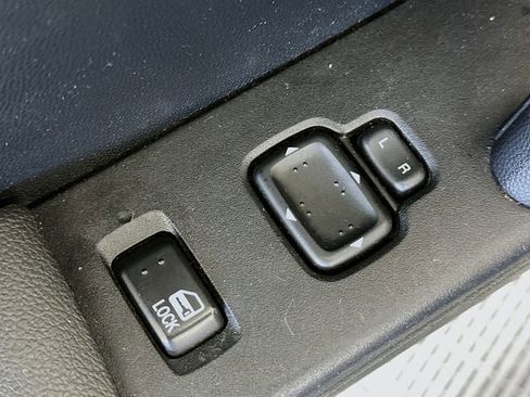 Used 2010 MAZDA MX-5 Miata Touring image 18