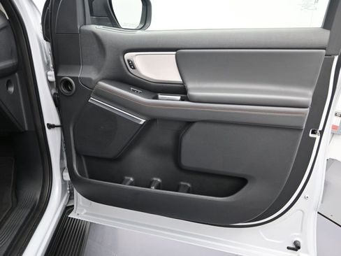 Certified 2025 Ford Expedition Max Active image 46