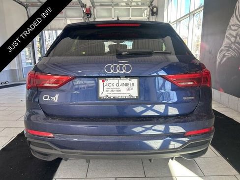 Used 2023 Audi Q3 2.0T Premium w/ Convenience Package image 6