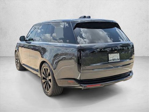 New 2025 Land Rover Range Rover SE image 9
