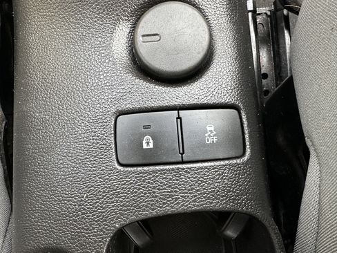 Used 2012 Chevrolet Sonic LS image 16